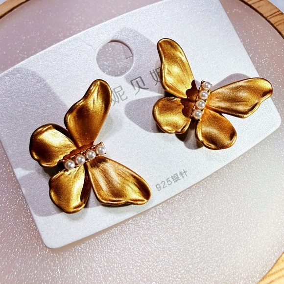 earrings - Picture 1 of 1